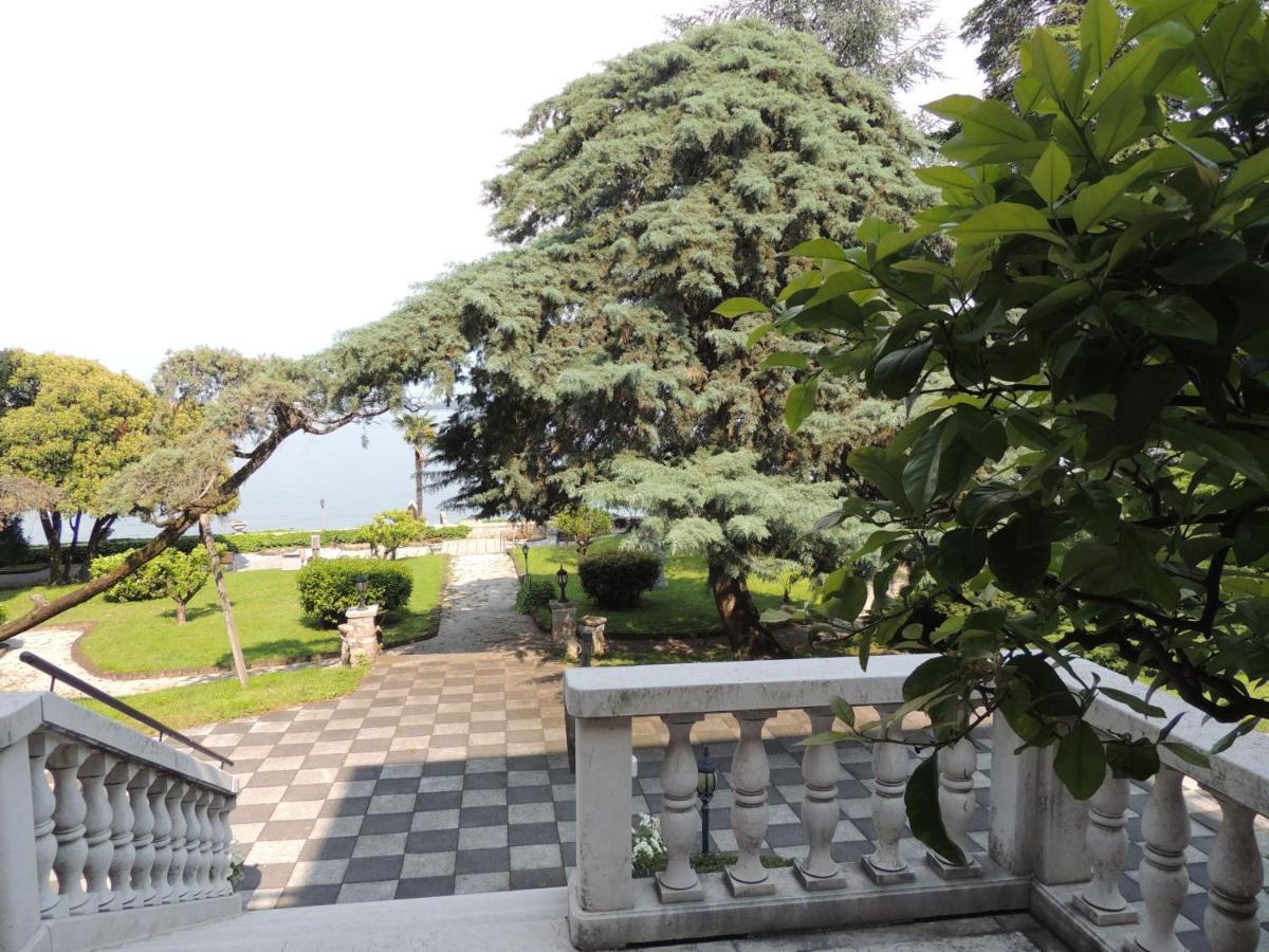 Villa Mimosa Au Lac - Estella Hotels Italia トスコラーノ・マデルノ エクステリア 写真