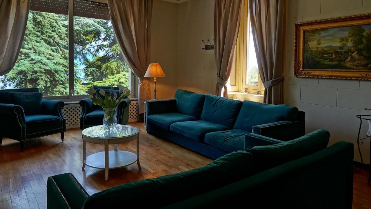 Villa Mimosa Au Lac - Estella Hotels Italia トスコラーノ・マデルノ エクステリア 写真