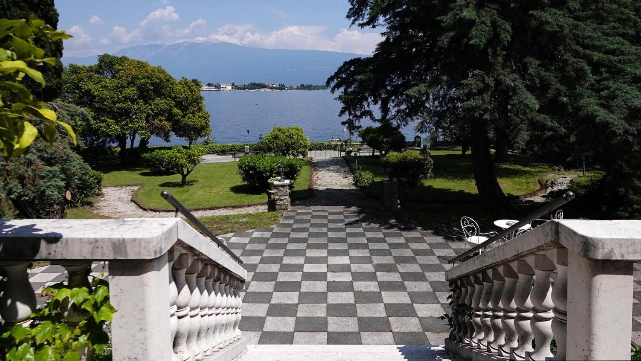 Villa Mimosa Au Lac - Estella Hotels Italia トスコラーノ・マデルノ エクステリア 写真