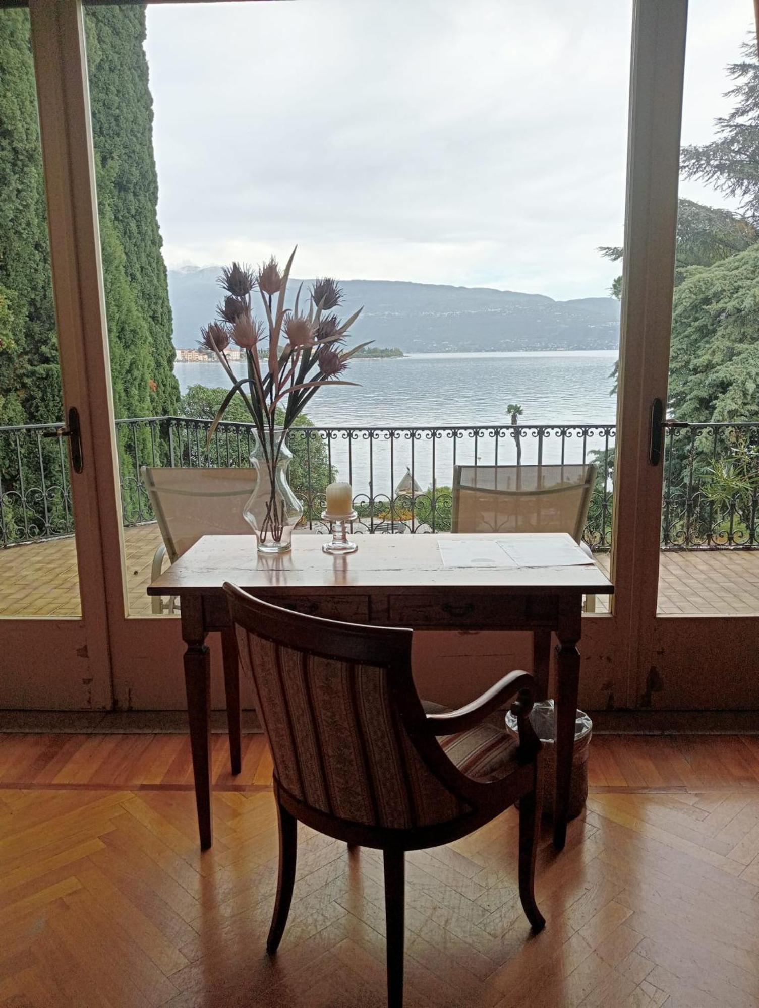 Villa Mimosa Au Lac - Estella Hotels Italia トスコラーノ・マデルノ エクステリア 写真