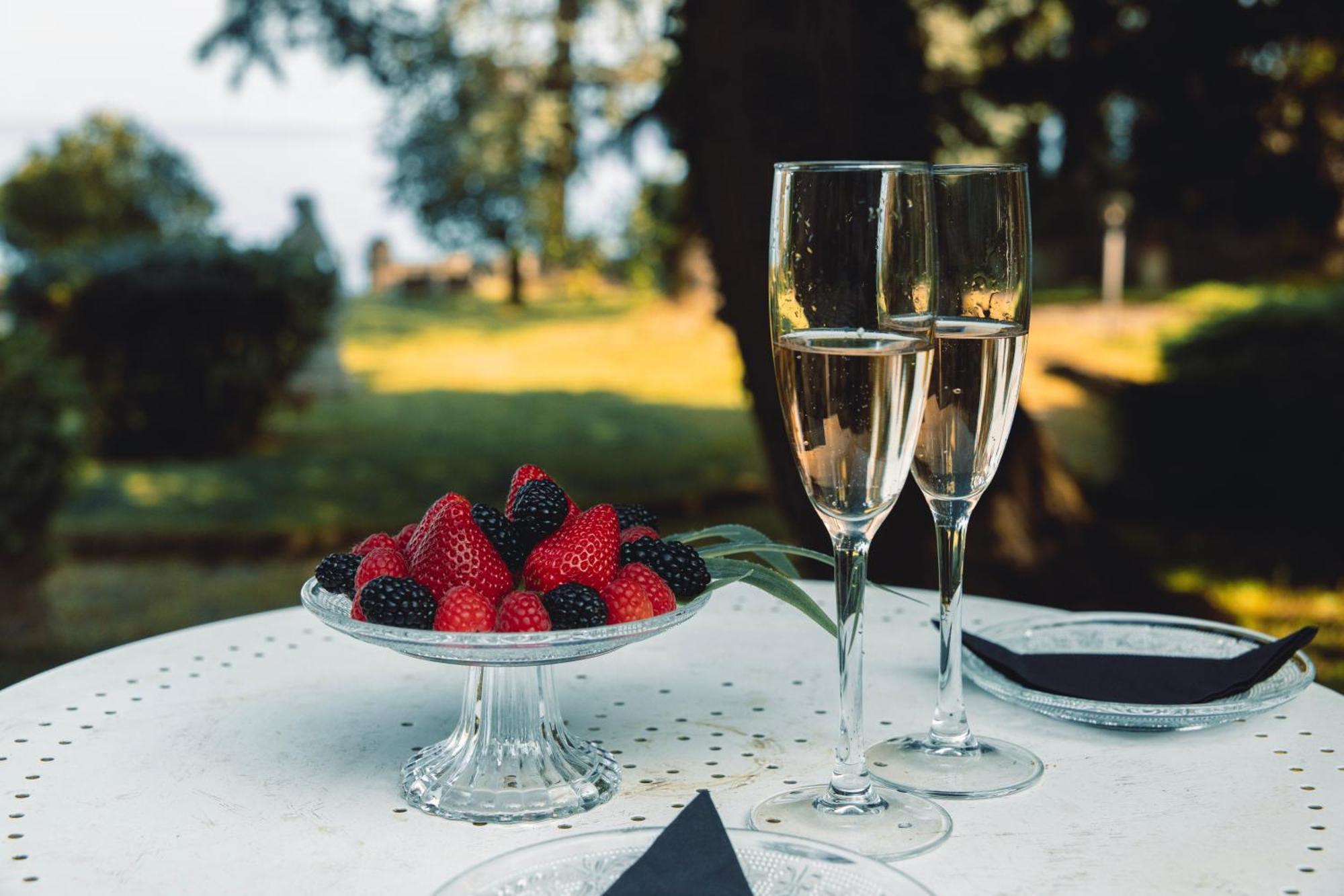 Villa Mimosa Au Lac - Estella Hotels Italia トスコラーノ・マデルノ エクステリア 写真
