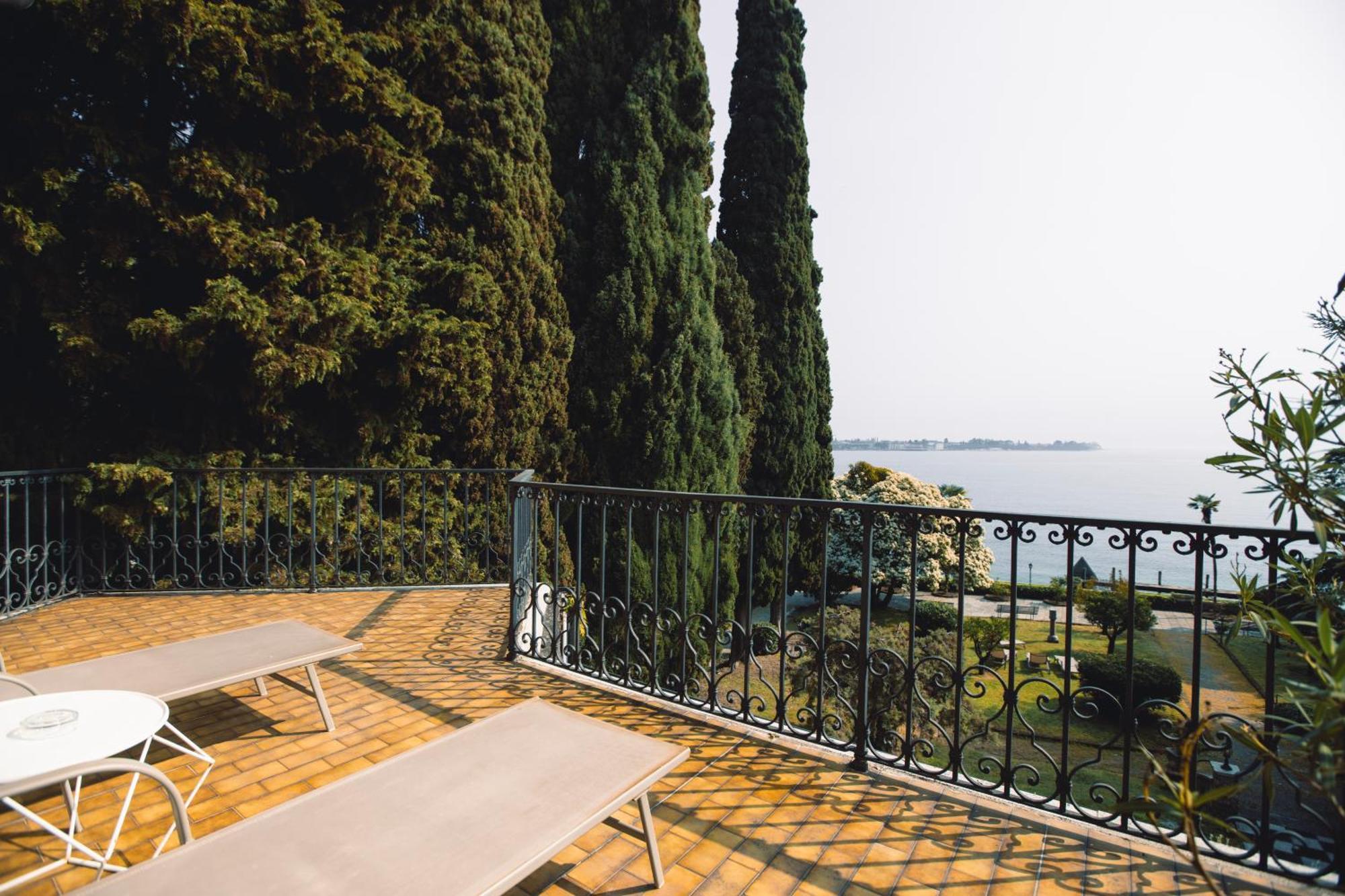 Villa Mimosa Au Lac - Estella Hotels Italia トスコラーノ・マデルノ エクステリア 写真